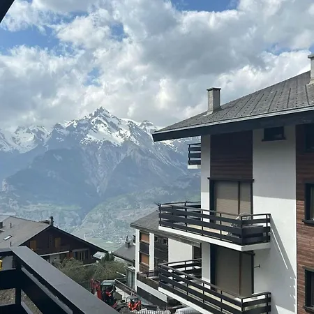 Spacious With Balcony Apartment